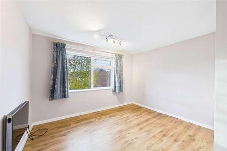 Brunel Close, Maidenhead, Berkshire, SL6 - Photo 3