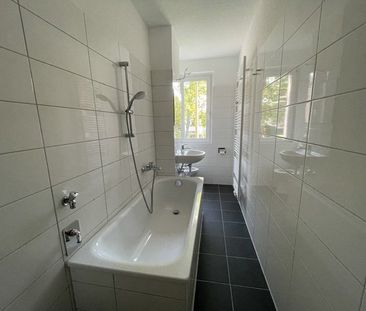 Sie haben Ihre Möbel, wir Ihre Wohnung - Foto 2