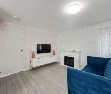 Modern 1-Bed Furnished Unit - Photo 1