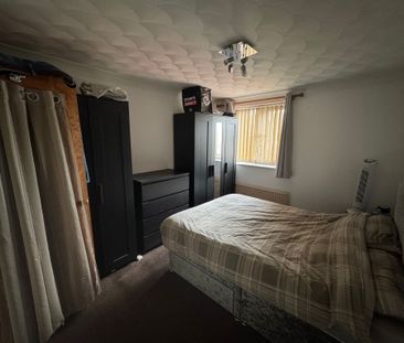 Mereheath, Moreton - Photo 1