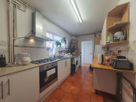 1 Bed Flat, Liverpool Road, RG1 - Photo 5