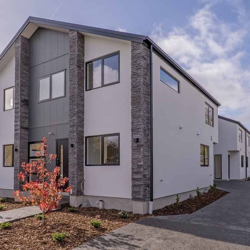 3BR with Garage Zoned for Boys' and Girls' High - Photo 1