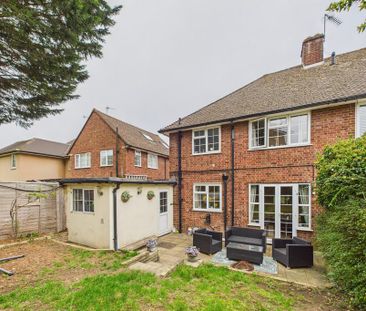 3 bedroom semi-detached house to rent - Photo 5