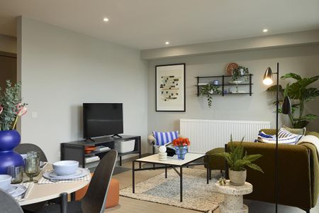 2 bedroom penthouse to rent - Photo 2