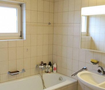 Top-Wohnlage mit Gartensitzplatz - Foto 4