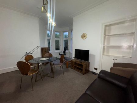 2 Bed Flat, Craigpark, G31 - Photo 2
