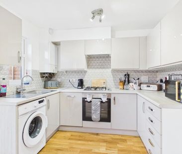 Kingscote Drive, Abbeymead, Gloucester - Photo 4