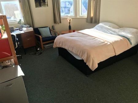 Cowley Road, East Oxford, Oxford - Photo 2