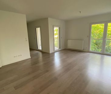 Location Appartement 3 pièces 64m² BRUGES 33520 - Photo 1