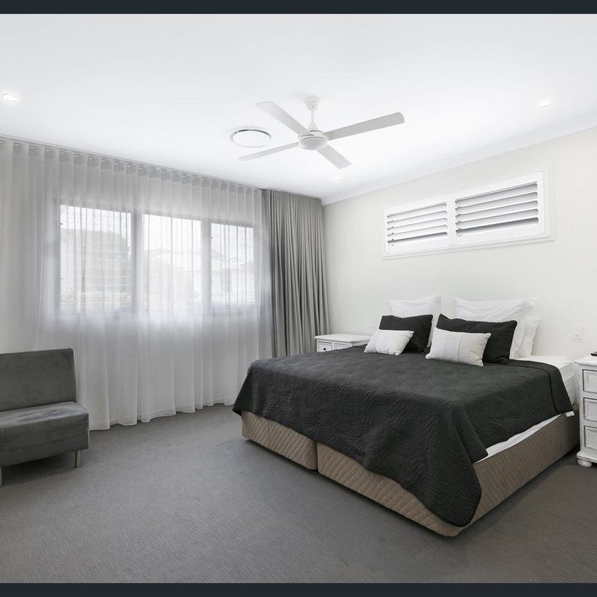 Elegance on Effingham - Photo 1