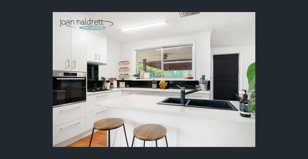 Entertainers Delight - Photo 1