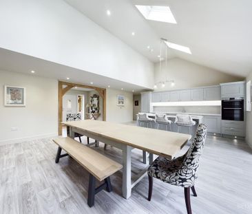 4 bedroom detached house to rent - Photo 6