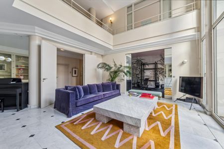 Location Appartement 7 pièces 240m² PARIS 16 75116 - Photo 4