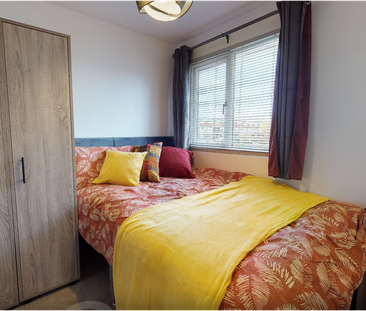 1 bedroom in a house share to rent - Photo 1