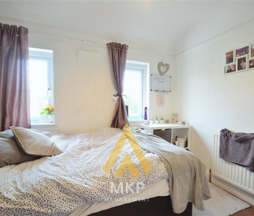 4 bedroom terraced house to rent - Photo 4