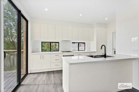 8/15-17 Figtree Crescent - Photo 3