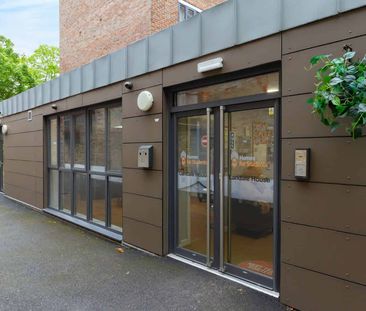 Silver Non-Ensuite Room - Photo 4