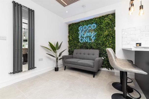 5 bedroom terraced house to rent - Photo 1