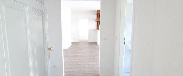 Urbanes Wohnen – stilvolle Dachgeschosswohnung mit Charakter - Foto 1