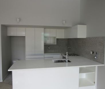 Hobsonville, 34 Liquidambar Drive - Photo 3