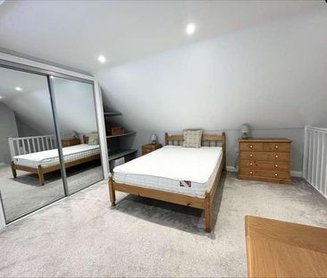 Ashford Hill, Berkshire, RG19 - Photo 5