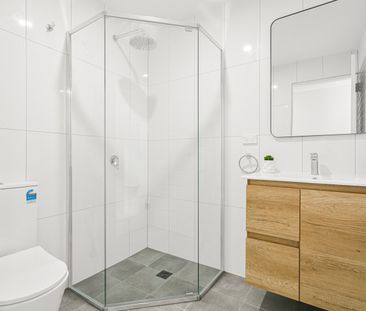 1/142 Lake Avenue, CRINGILA NSW 2502 - Photo 5