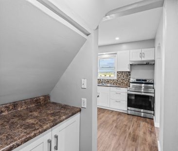 For Lease - 13 Craig Boulevard, Grimsby, Ontario - Photo 5