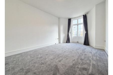 4 bedroom terraced house to rent - Photo 2