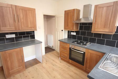 3 bedroom terraced house to rent - Photo 5