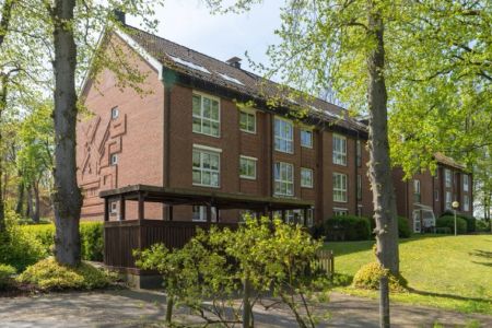 Preetz-Mühlenberg: 3-Zimmer-Wohnung mit Loggia und Carport - Foto 2