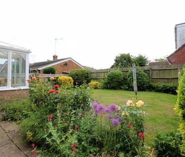 2 bedroom bungalow to rent - Photo 4