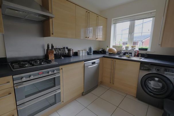 3 bedroom link detached house to rent - Photo 1