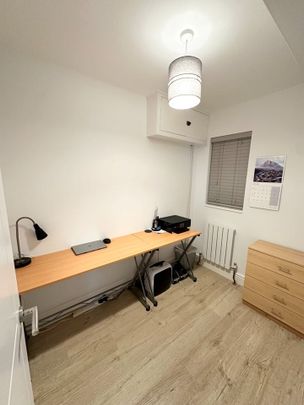 3 Bed Flat, Langdale Court, BN3 - Photo 1