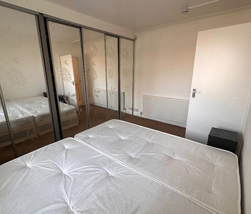 4 bedroom house to rent - Photo 3