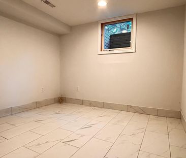 For Lease - 15 Lafayette Drive, St. Catharines, Ontario - Photo 6