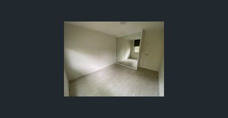Modern Two Bedroom Apartment With Parking! - Photo 2