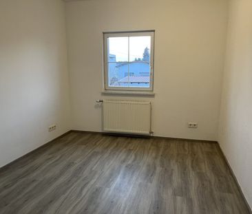 Frisch sanierte Wohnung mit möblierter Küche - Photo 6