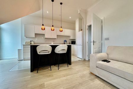 Taverners Way, HODDESDON - Photo 5