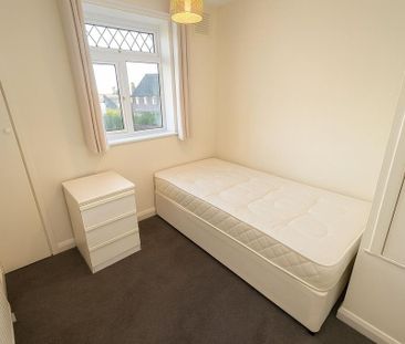 4 bedroom house share to rent - Photo 2