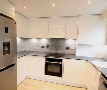 Clements Court, High Wycombe, HP13 - Photo 6