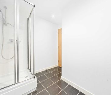 Price £1,250 pcm - Available Now - Unfurnished - Photo 5