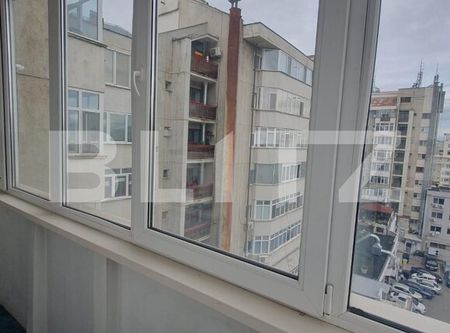 Apartament de 2 camere, 65 mp, AC, centrala termica, zona Patria - Photo 3
