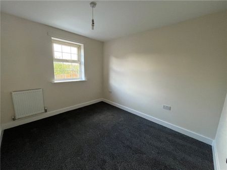 A three bedroom semi-detached property situated on the popular Comelybank Drive development. - Photo 3
