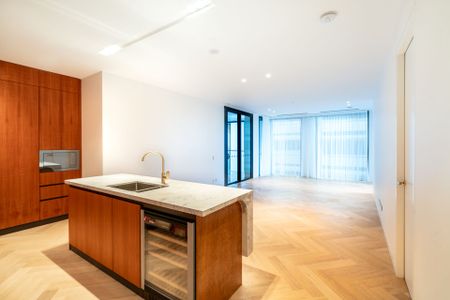 3 Bedroom Apartment with Hyde Park Views - Photo 2
