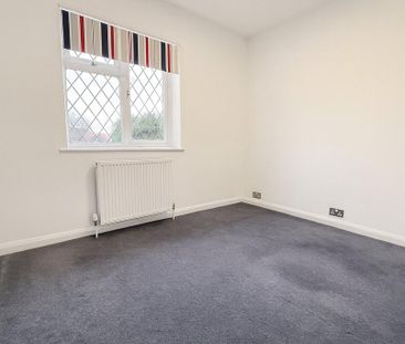 4 bedroom semi-detached house to rent - Photo 4