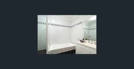 2/428 Blaxland Road, Denistone, NSW 2114 - Photo 2