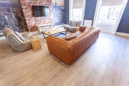 7 bedroom end of terrace house to rent - Photo 2