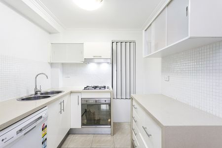 6/1 Pine Street, Chippendale NSW 2008 - Apartment For Rent | Domain - Photo 3