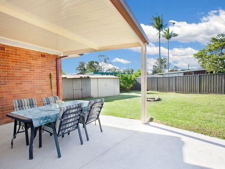 IMMACULATE PRESENTATION! - Photo 4