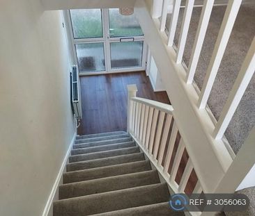 2 bedroom maisonette to rent - Photo 6